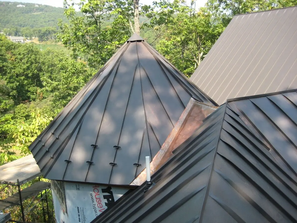 Professional Gutter Cleaning by Craftsman Roofing in Sylvan Old Auburn Road